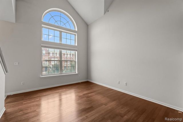 3276 Newbury Place 5, Troy, MI 48084