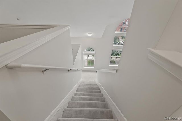 3276 Newbury Place 5, Troy, MI 48084