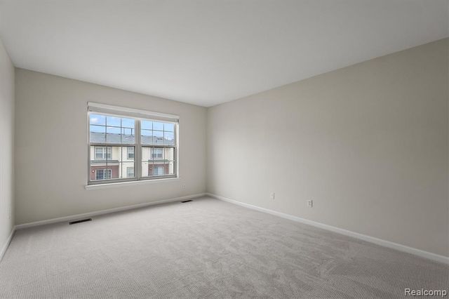 3276 Newbury Place 5, Troy, MI 48084