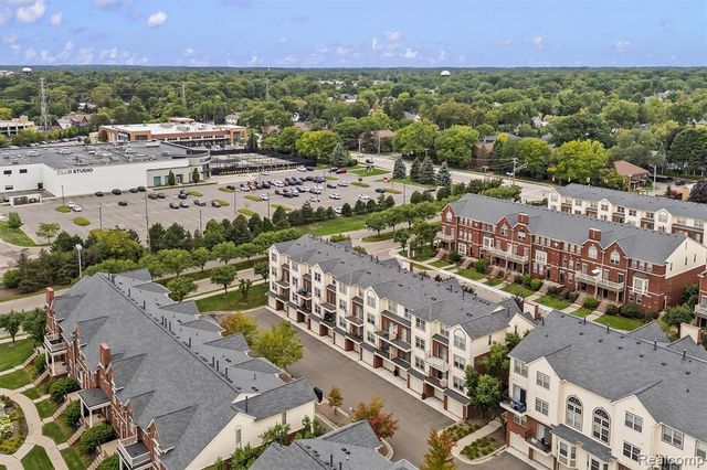 3276 Newbury Place 5, Troy, MI 48084