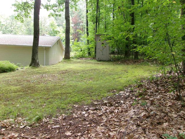 742 Bungo Lake Road, Harrison, MI 48625