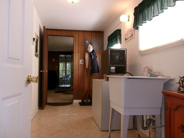 742 Bungo Lake Road, Harrison, MI 48625