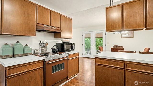 5709 N 13th Street, Tacoma, WA 98406