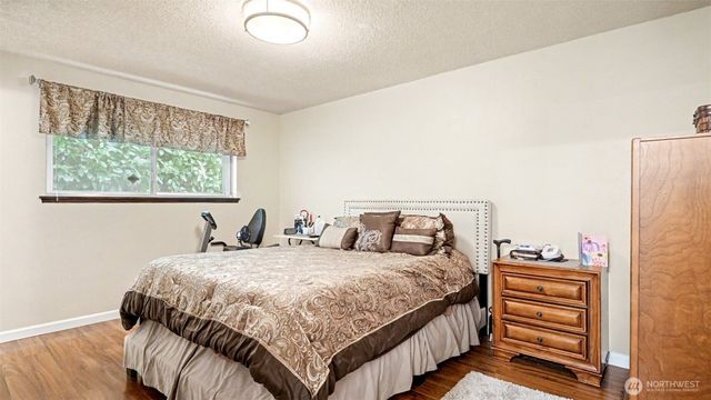 5709 N 13th Street, Tacoma, WA 98406