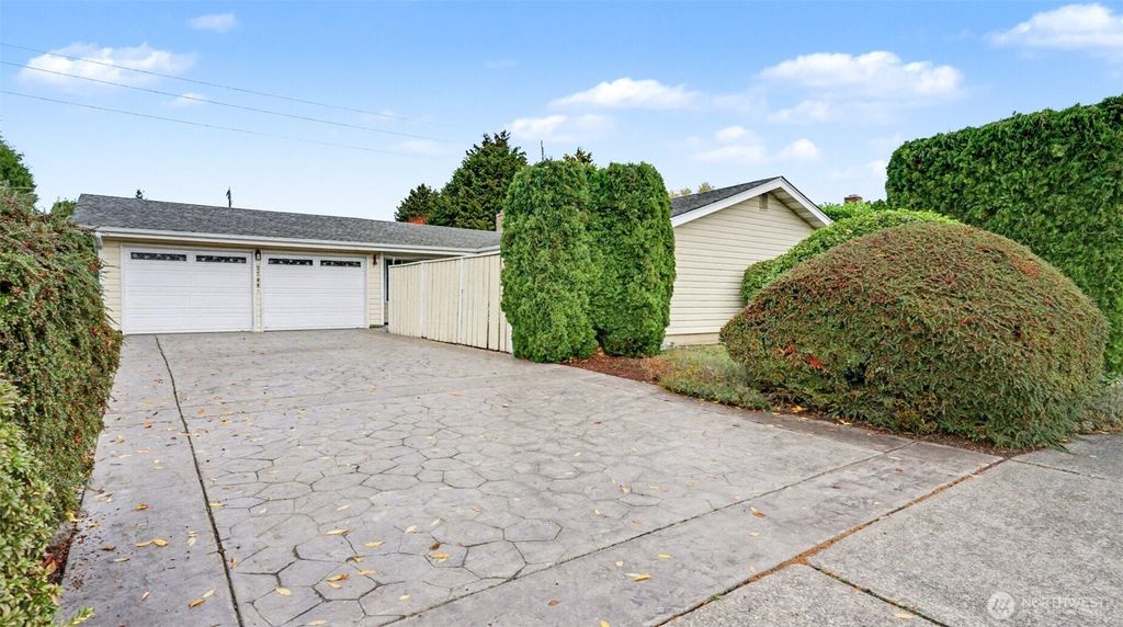 5709 N 13th Street, Tacoma, WA 98406