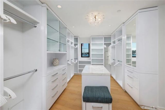 130 S Bay Front, Newport Beach, CA 92662