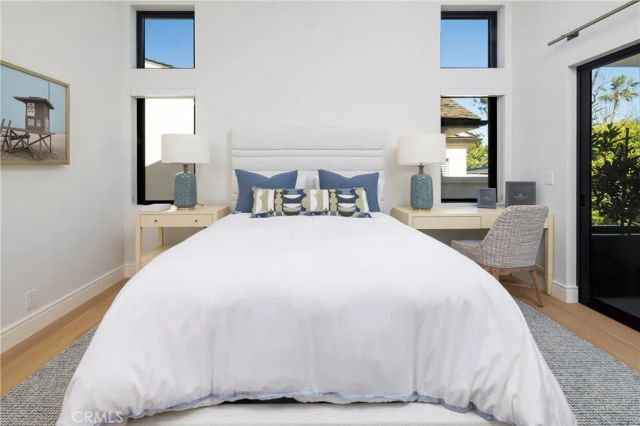 130 S Bay Front, Newport Beach, CA 92662