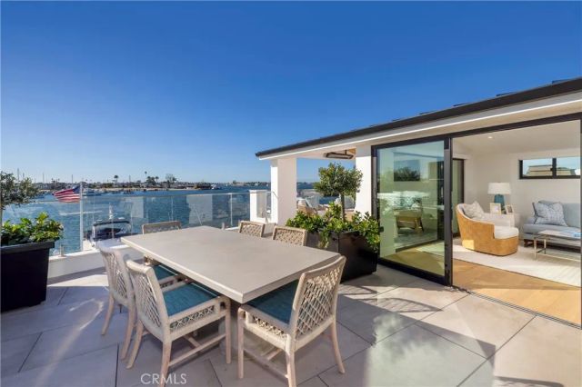 130 S Bay Front, Newport Beach, CA 92662