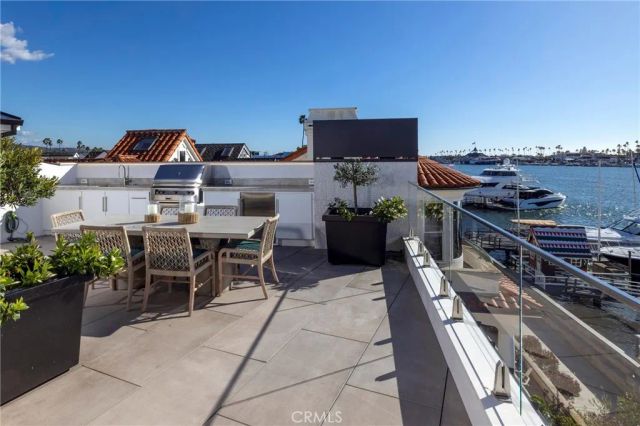 130 S Bay Front, Newport Beach, CA 92662