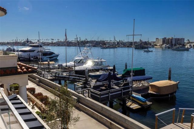 130 S Bay Front, Newport Beach, CA 92662