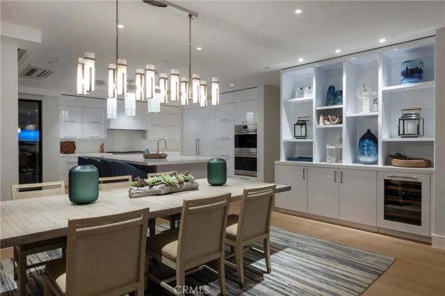 130 S Bay Front, Newport Beach, CA 92662