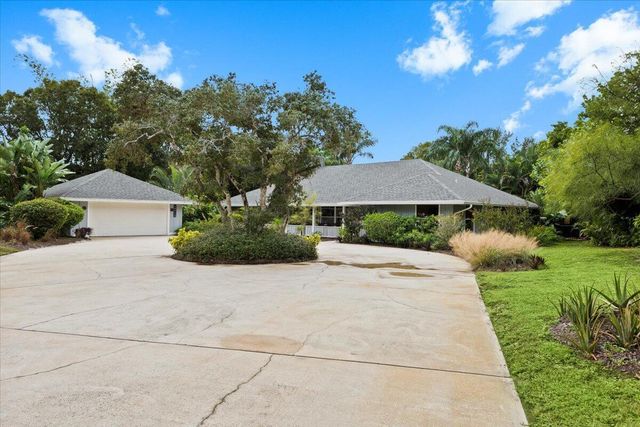 1938 SW Winners Drive, Palm City, FL 34990