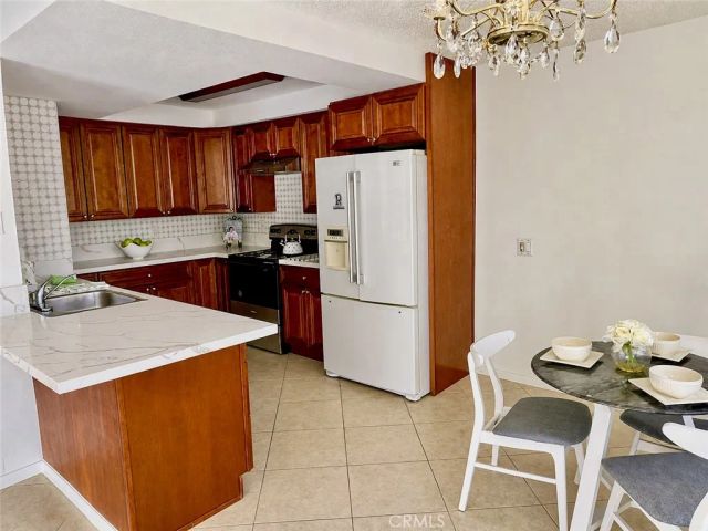 139 E Cypress, Redlands, CA 92373