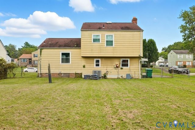 2905 Watts Ln, Richmond, VA 23223