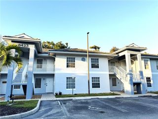 8423 Bernwood Cove LOOP 410, Fort Myers, FL 33966