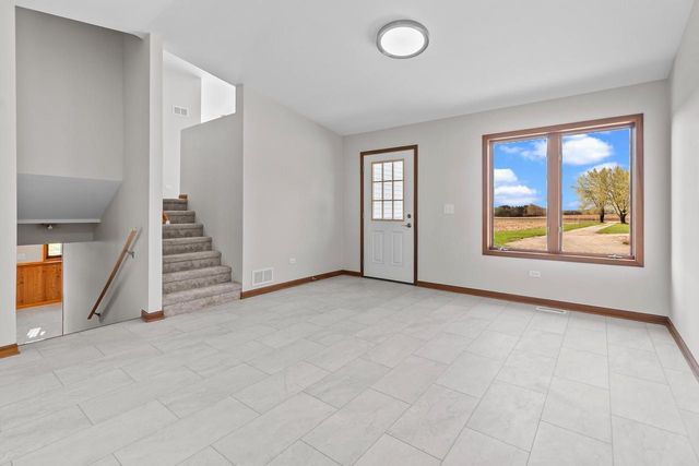 7164 Hospital ROAD, Burlington, WI 53105