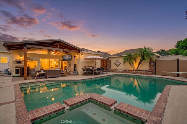 1720 E Walnut Creek Parkway, West Covina, CA 91791