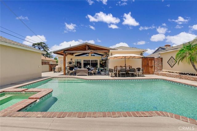 1720 E Walnut Creek Parkway, West Covina, CA 91791