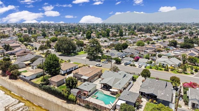 1720 E Walnut Creek Parkway, West Covina, CA 91791
