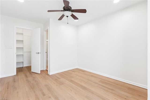 285 Ferdinand CIR, Virginia Beach, VA 23462