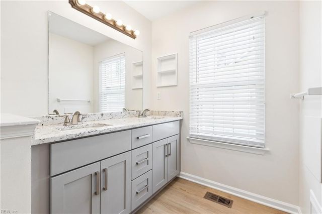 285 Ferdinand CIR, Virginia Beach, VA 23462