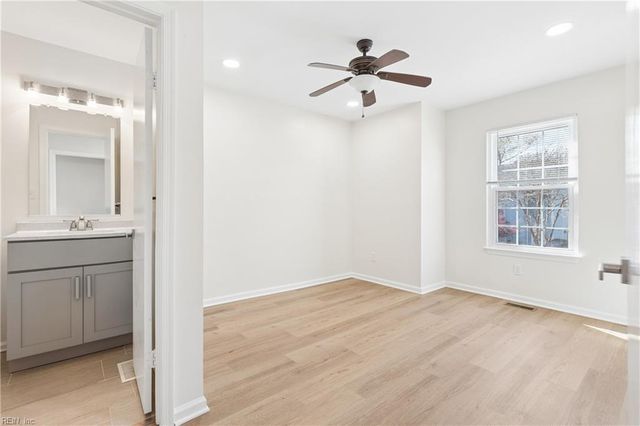 285 Ferdinand CIR, Virginia Beach, VA 23462