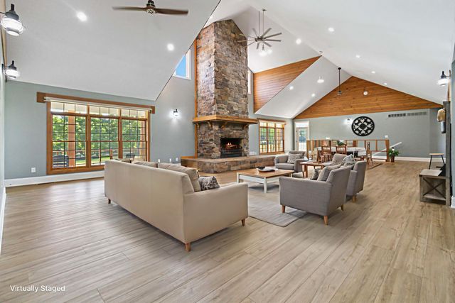 1599 Woodlake Road, Midway, KY 40347