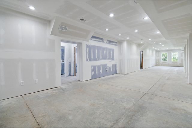1599 Woodlake Road, Midway, KY 40347