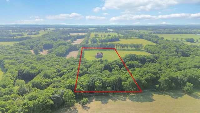 1599 Woodlake Road, Midway, KY 40347