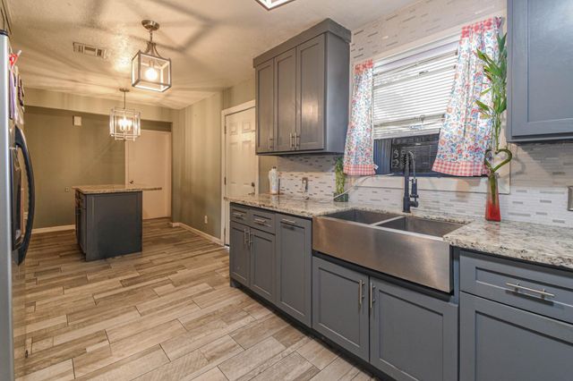 1212 Fresa Road, Pasadena, TX 77502