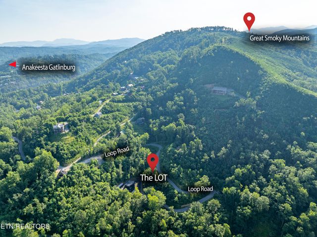 Loop Rd, Gatlinburg, TN 37738