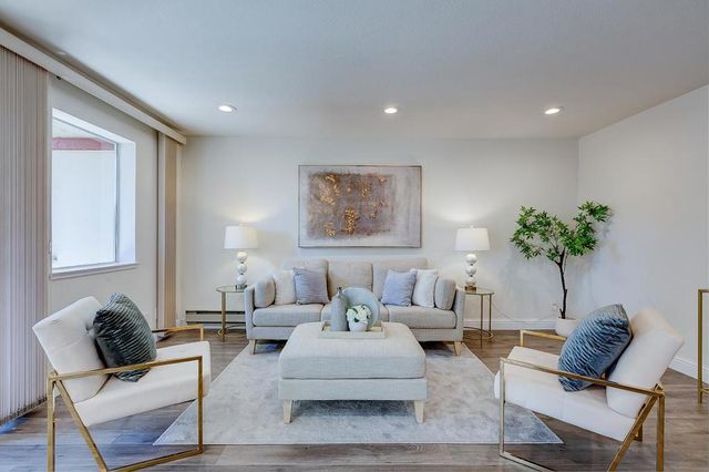 2625 Keystone Avenue 102, Santa Clara, CA 95051