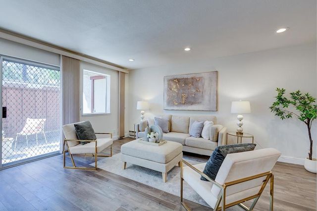 2625 Keystone Avenue 102, Santa Clara, CA 95051