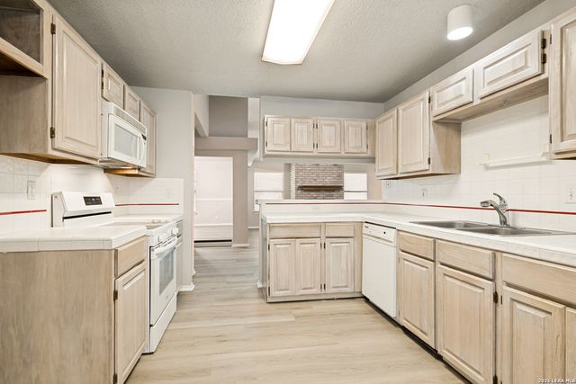 21130 Malibu Colony, San Antonio, TX 78259