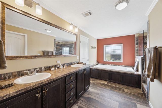 4835 Fm 1452 W, Madisonville, TX 77864