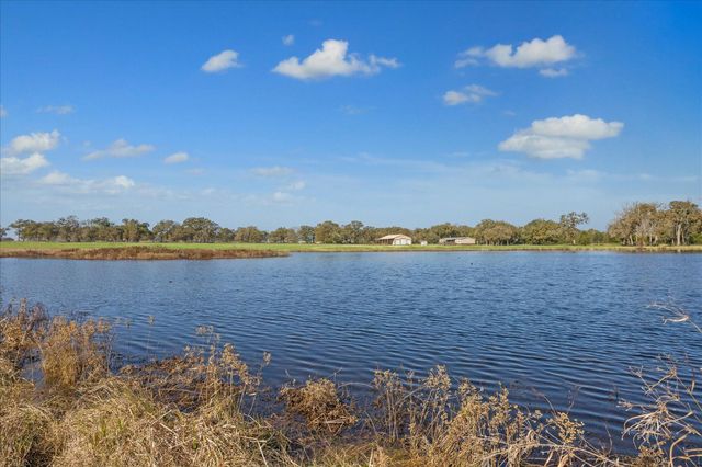 4835 Fm 1452 W, Madisonville, TX 77864