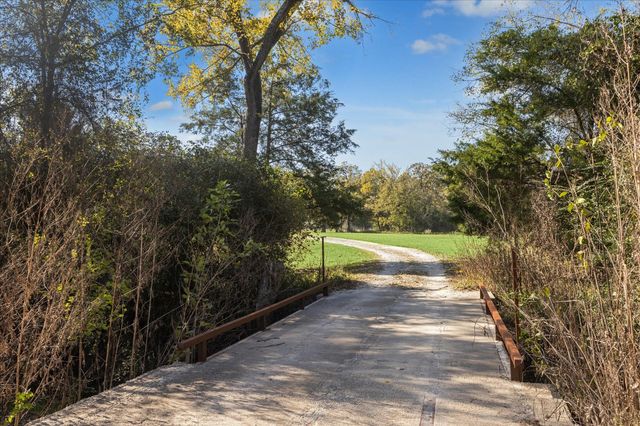 4835 Fm 1452 W, Madisonville, TX 77864