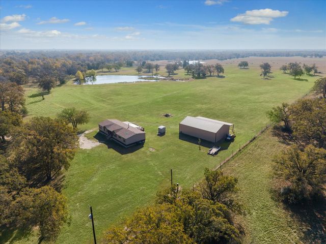 4835 Fm 1452 W, Madisonville, TX 77864