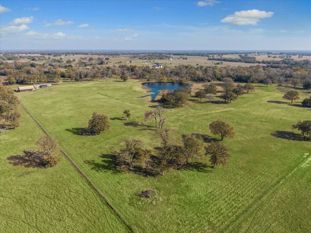 4835 Fm 1452 W, Madisonville, TX 77864