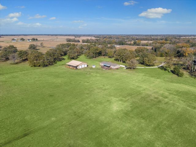 4835 Fm 1452 W, Madisonville, TX 77864