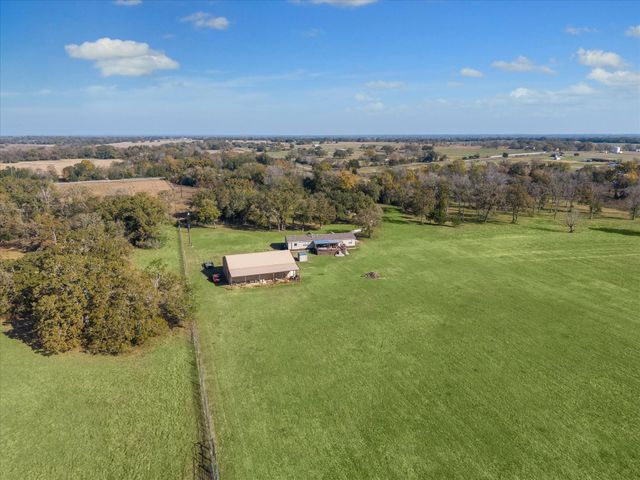 4835 Fm 1452 W, Madisonville, TX 77864