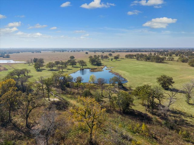 4835 Fm 1452 W, Madisonville, TX 77864