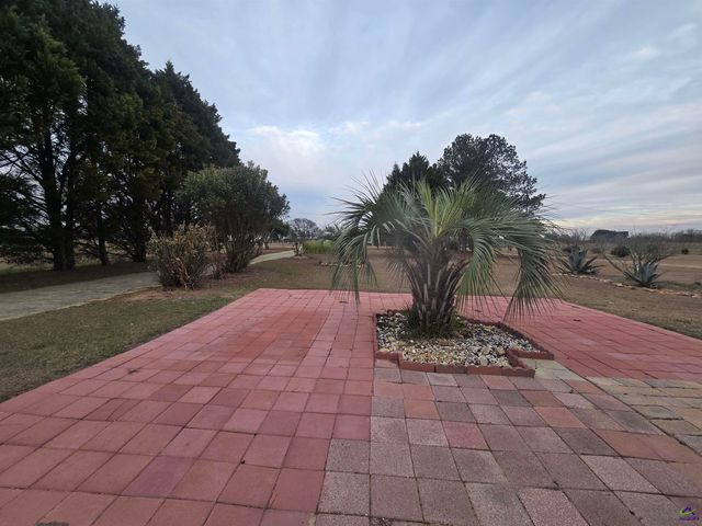 103 Henderson Springs Road, Elko, GA 31025