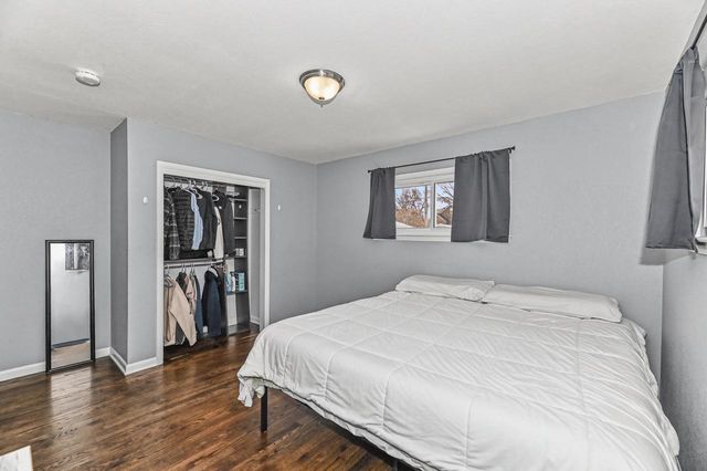 6045 W Lincoln Creek DRIVE, Milwaukee, WI 53218