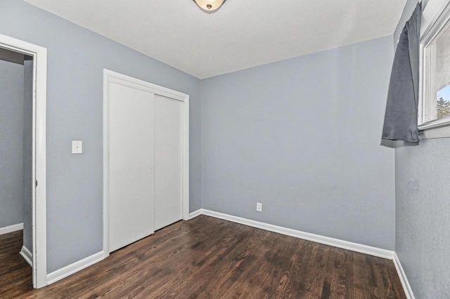 6045 W Lincoln Creek DRIVE, Milwaukee, WI 53218