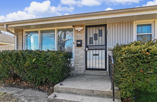 6045 W Lincoln Creek DRIVE, Milwaukee, WI 53218