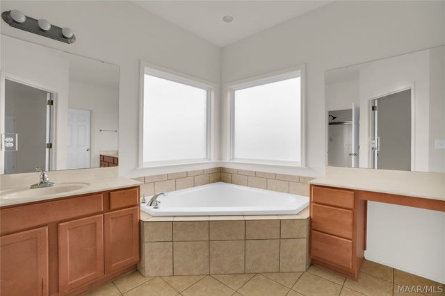 626 OLD CAMP Court, Pike Road, AL 36064