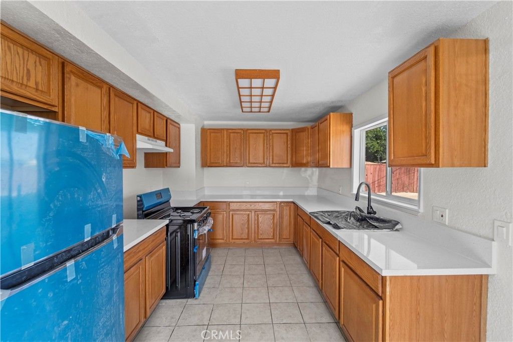 Image 11 of property listing at 1148 E Virginia, Barstow, CA 92311