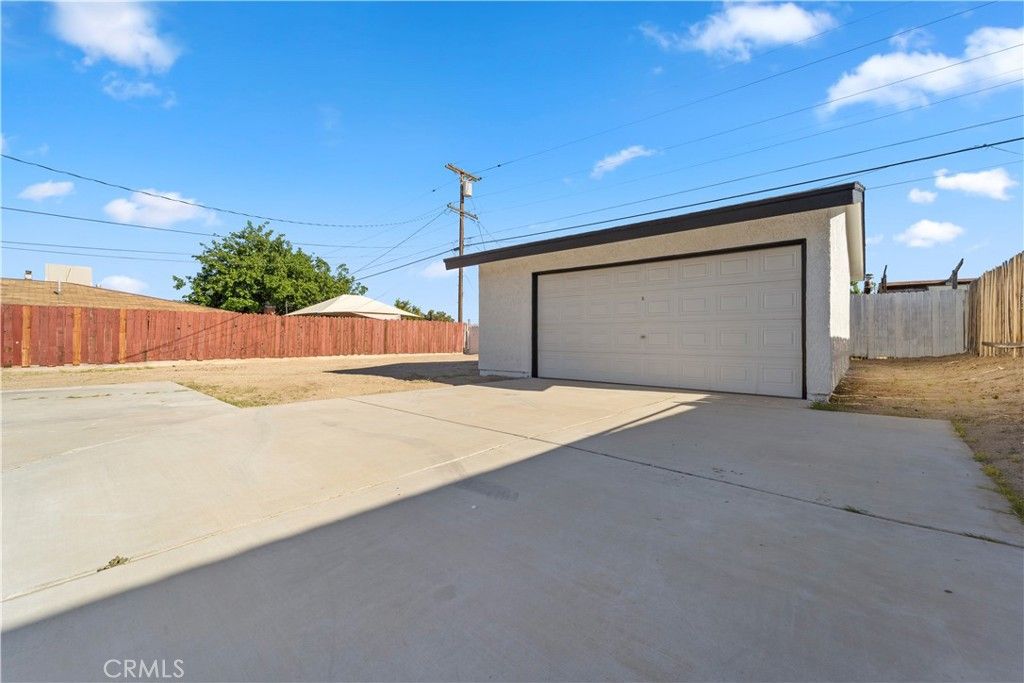 Image 23 of property listing at 1148 E Virginia, Barstow, CA 92311