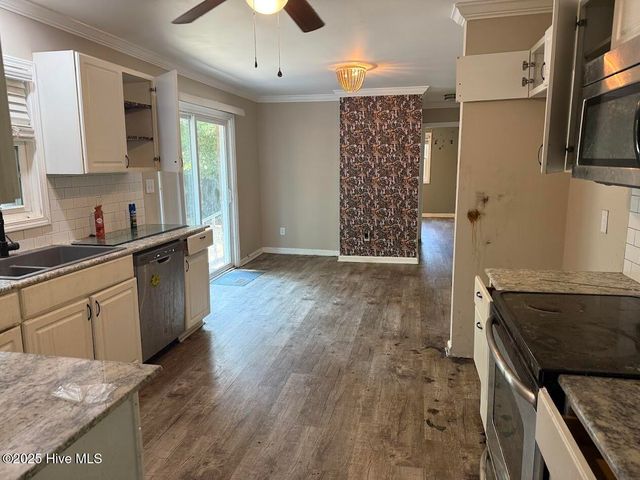104 King Richard Court, Jacksonville, NC 28546